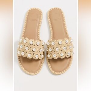 Dolce Vita Women's Harlyn Tan Pearl Slide Sandals- Size 8.5
